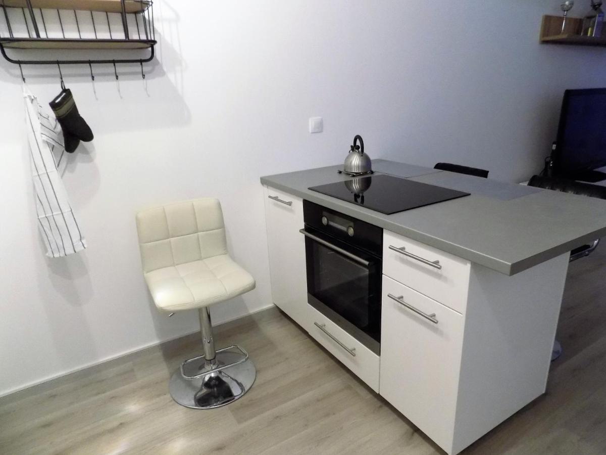 Moderny Byt V Sirsom Centre Apartman Pozsony Kültér fotó