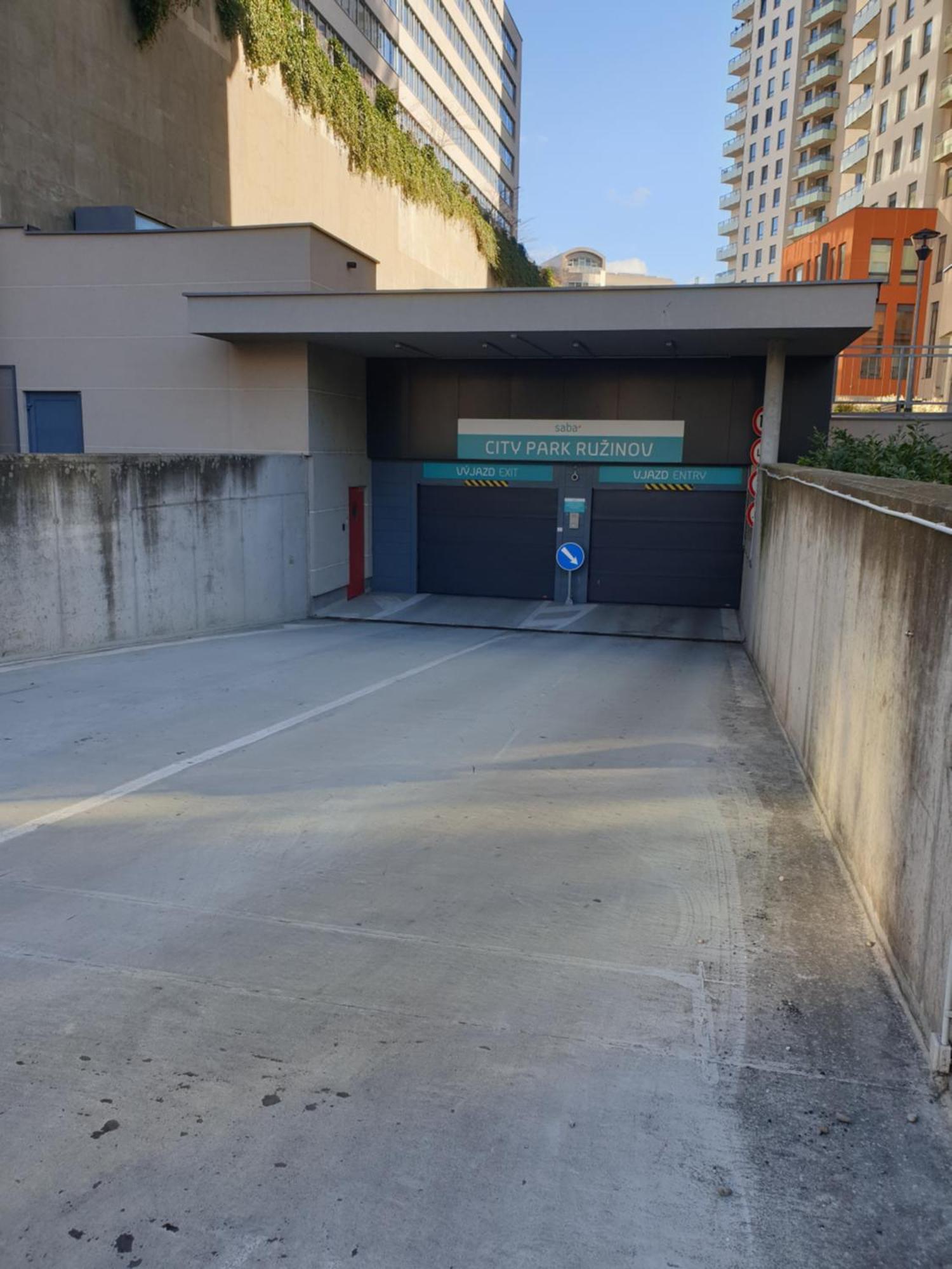 Moderny Byt V Sirsom Centre Apartman Pozsony Kültér fotó